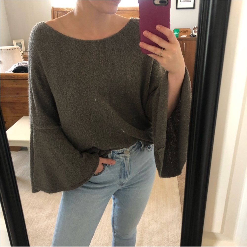 Wild Pearl Charcoal Gray Sweater